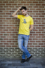 Wall Picture Men's T-Shirt Iguana Illustration Maize Yellow hagedis geel
