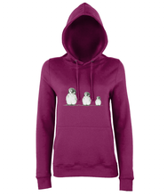 JanaRoos - women's Hoodie - Packshot - Hand drawn illustration - Round neck - Long sleeves - Cotton -burgundy - penguins