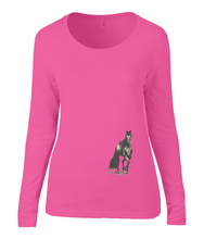 Women T-shirt -  organic cotton - long sleeved - round neck - coral pink - roos - printdesign - drawing - JanaRoos - horse - black merrie - paard